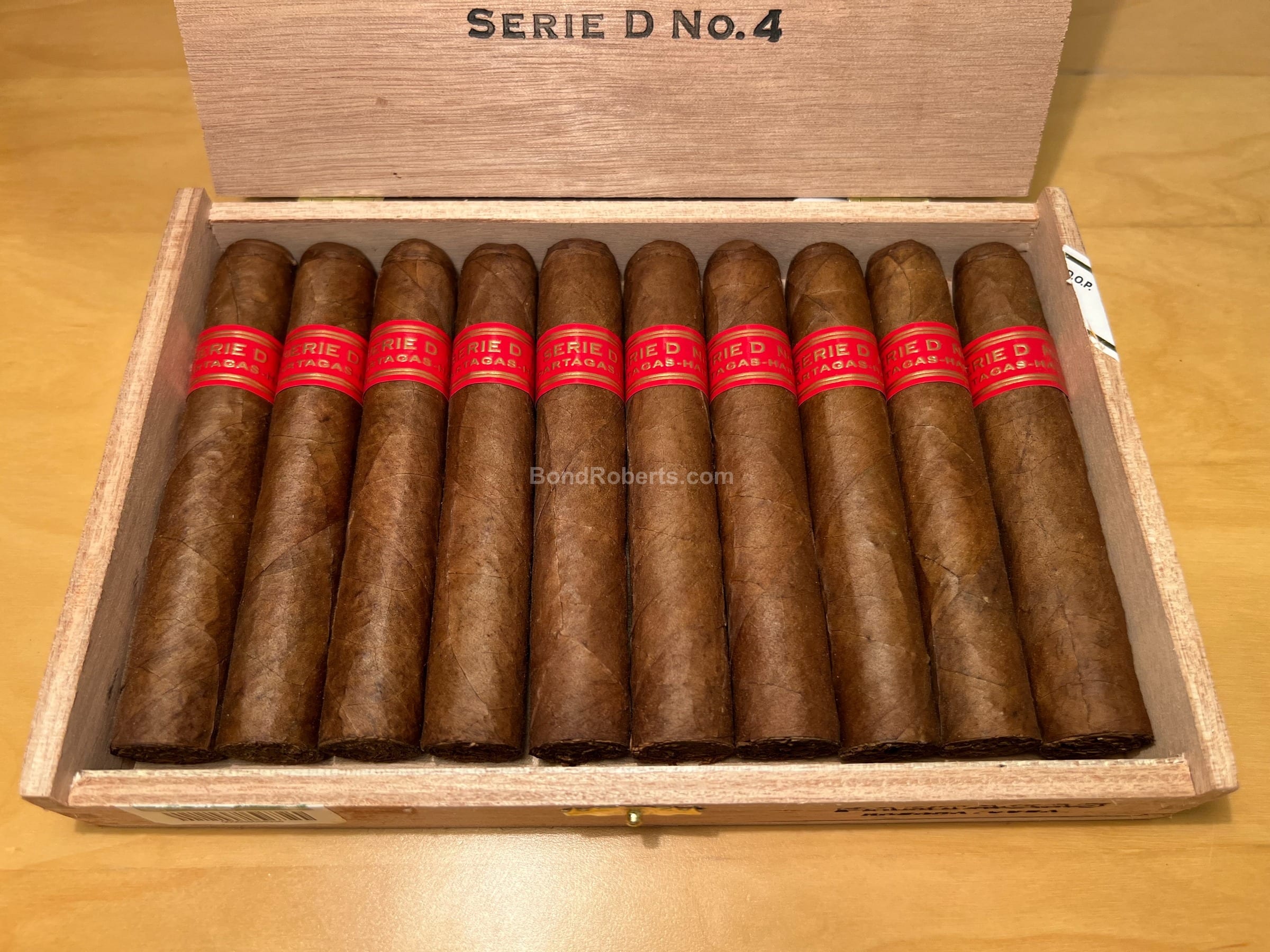 Partagás Serie D No.8 帕特加斯 D 系列 8 号