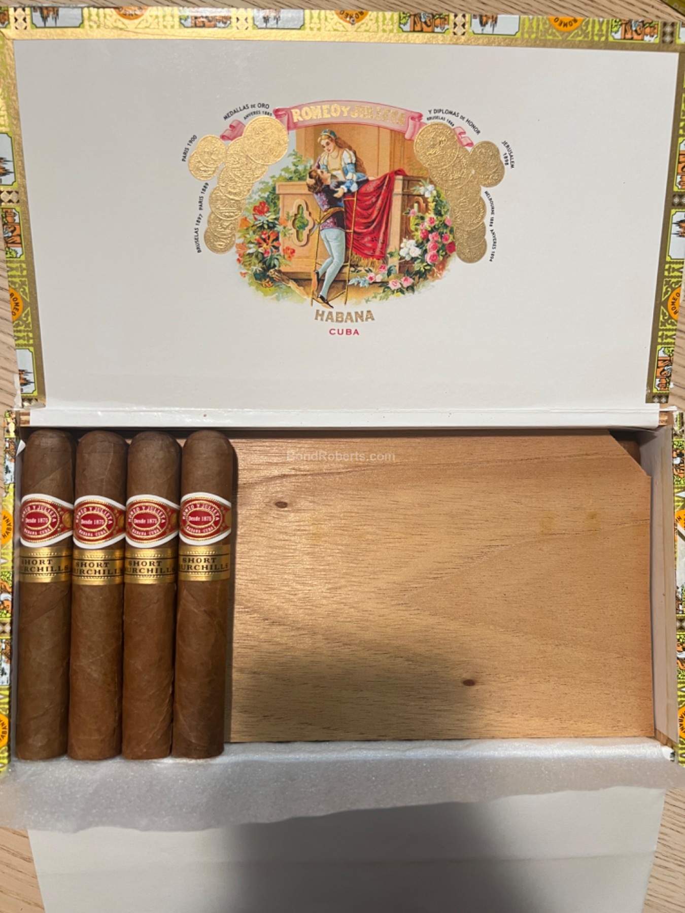 Romeo y Julieta Short Churchills 2021 Dress Box of 25 cigars 28912