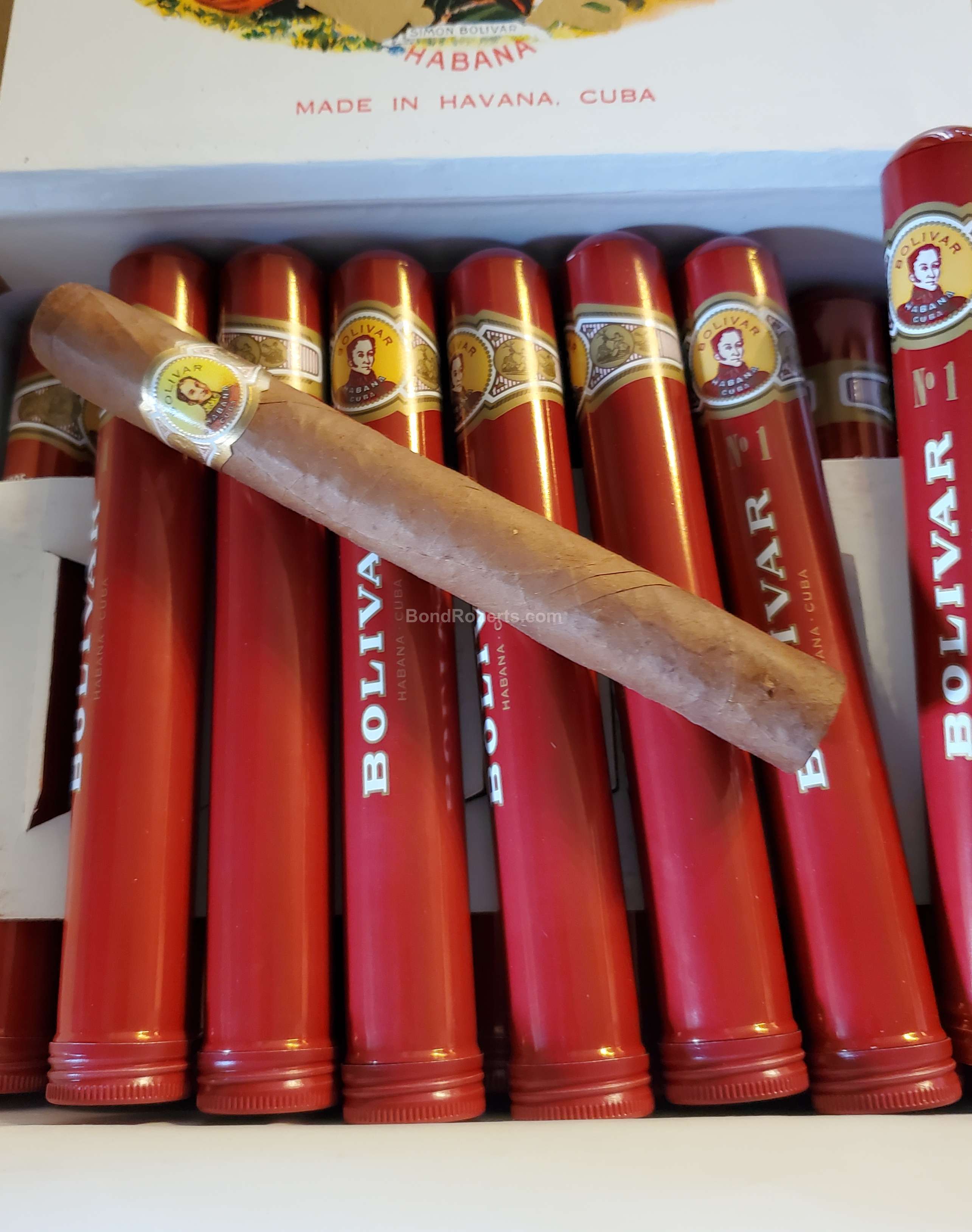 Bolívar Bolívar Tubos No.1 2015 Dress Box of 25 cigars in aluminium ...