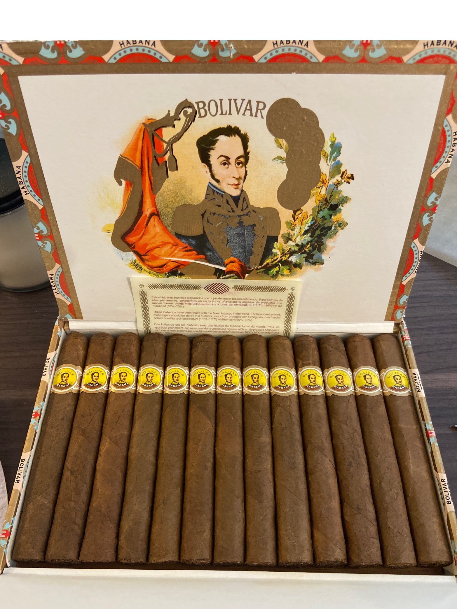 Bolívar Coronas Extra 2007 Dress Box of 25 cigars 16575