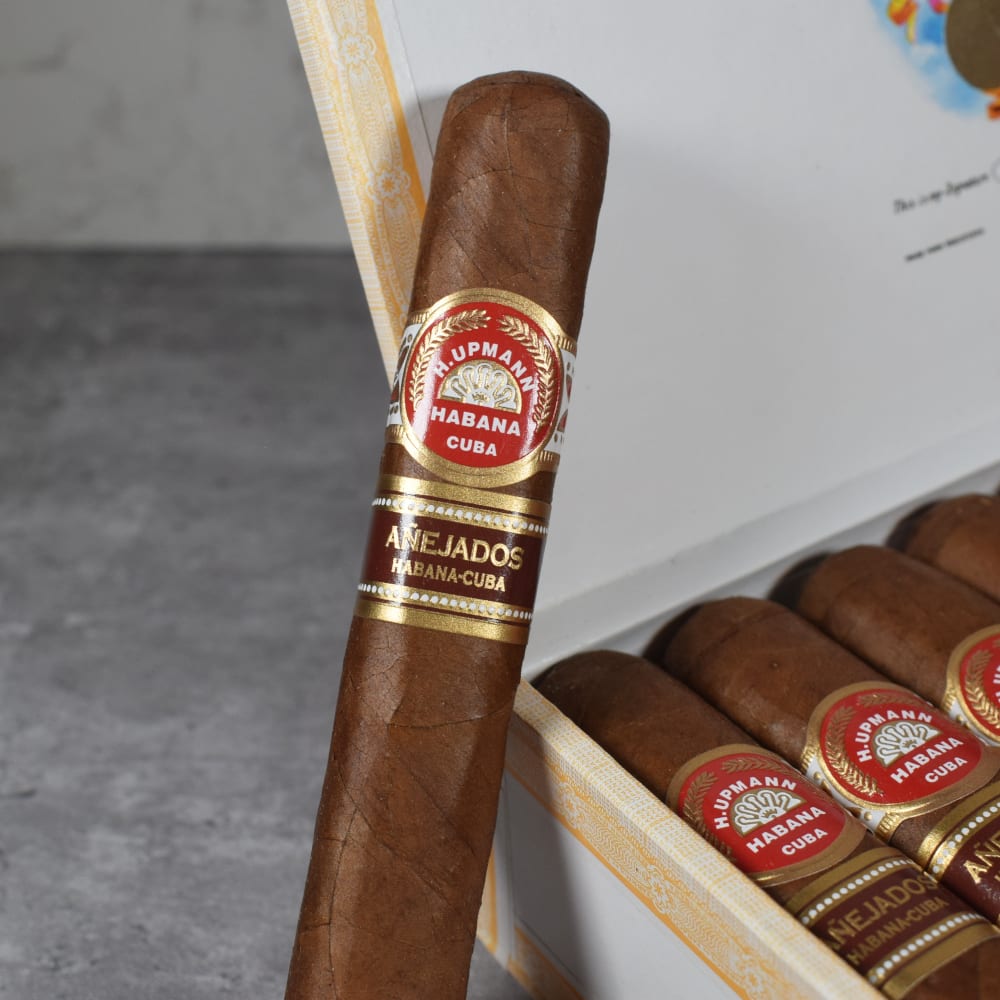 H. Upmann Robusto Añejados 乌普曼罗布图陈年