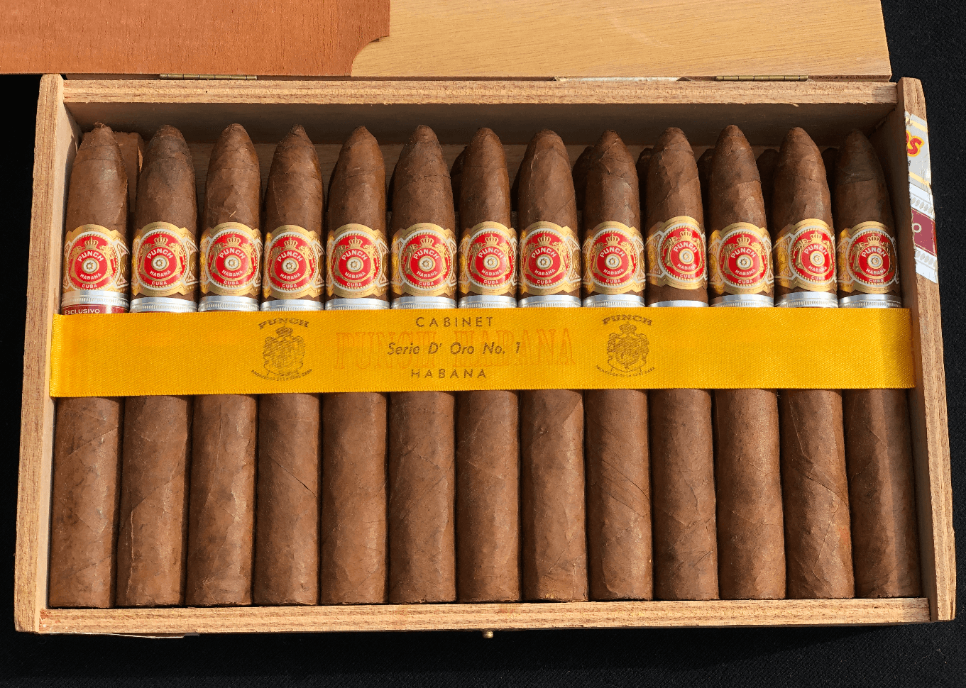 Punch Serie D'Oro No.1 Edición Regional Reino Unido 2008 Semi Boite ...