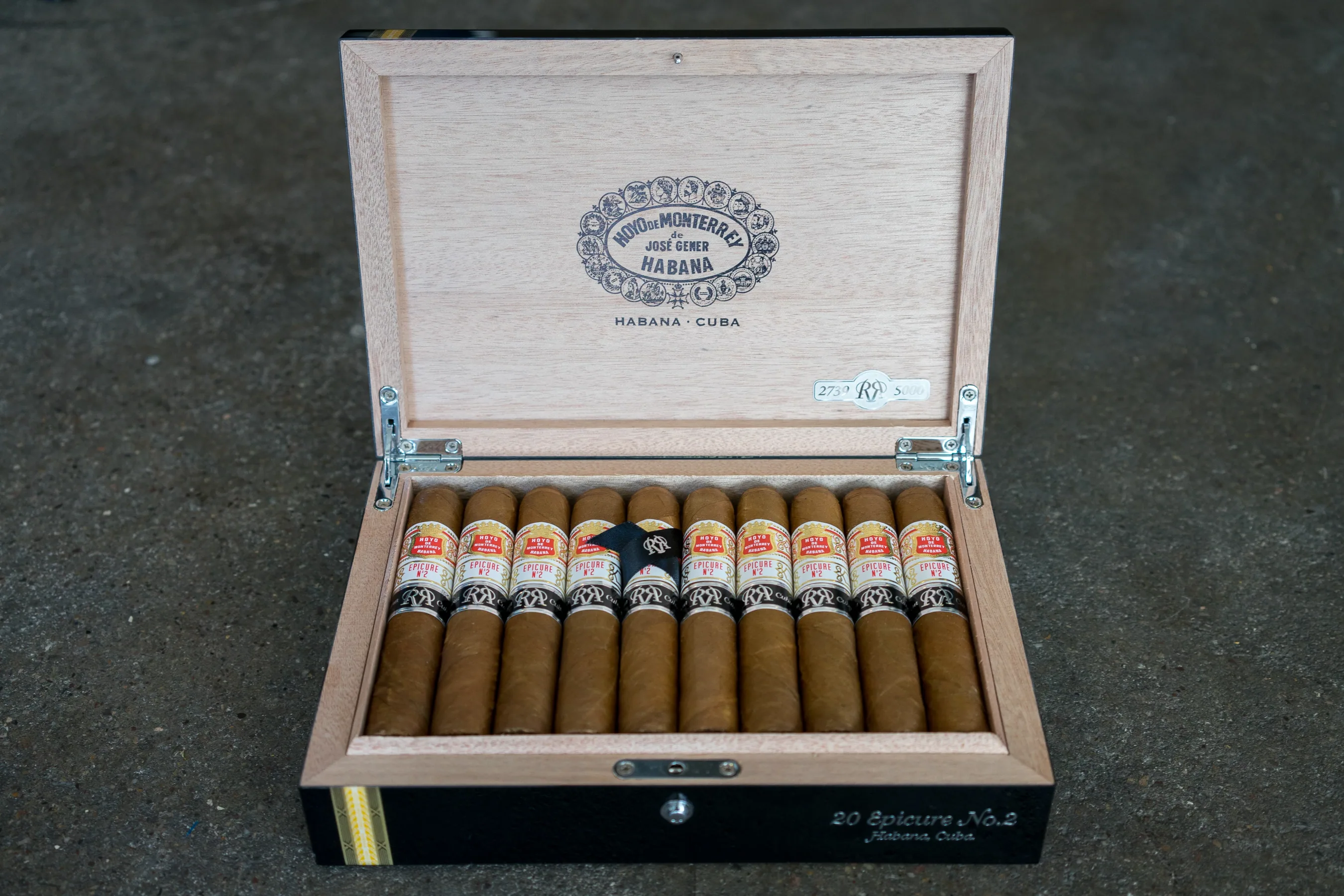 Hoyo de Monterrey Epicure No. 2 Reserva Cosecha 2012 Cigar - EGM Cigars