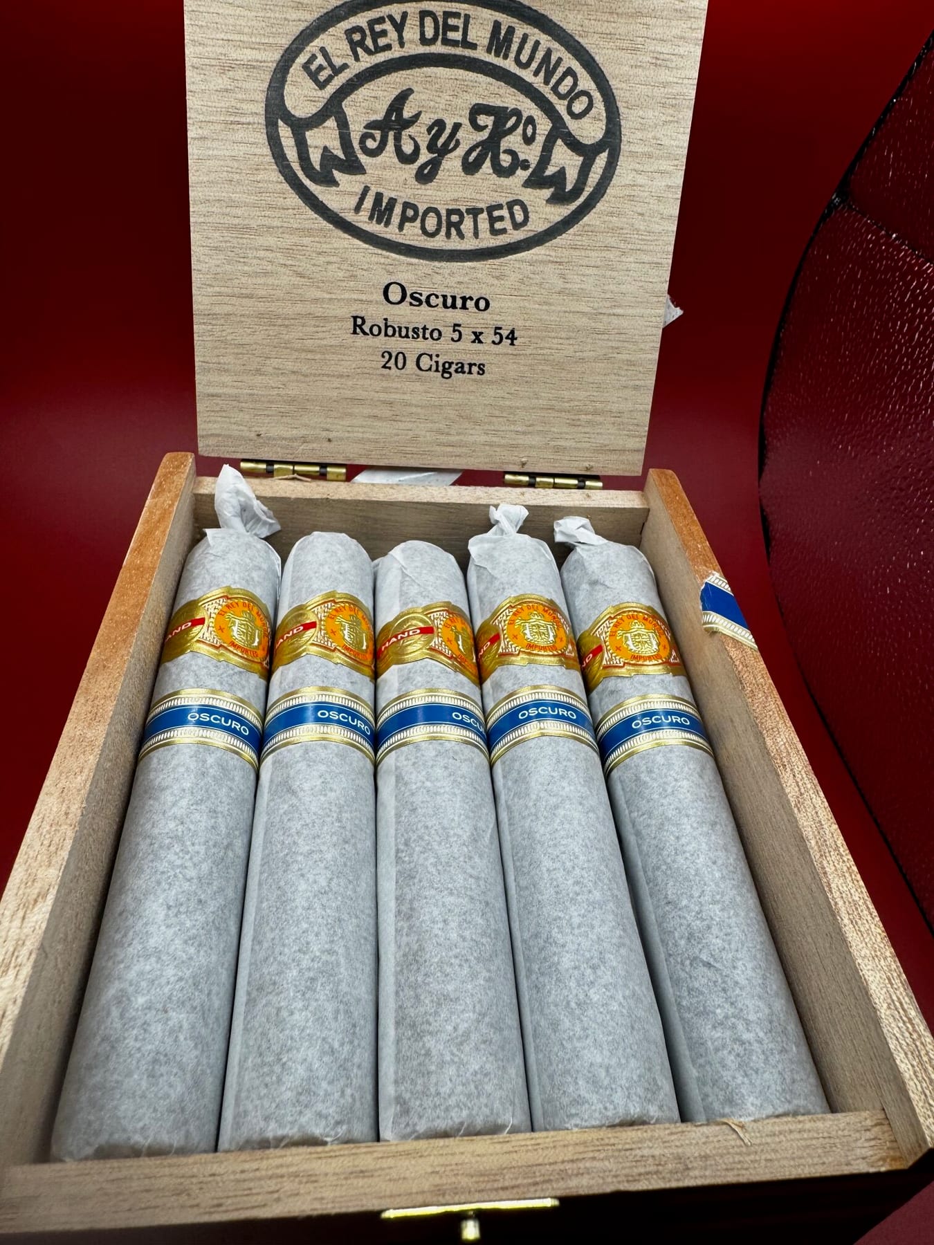 El Rey del Mundo Oscuro Robusto Premium Cigar | JR Cigars