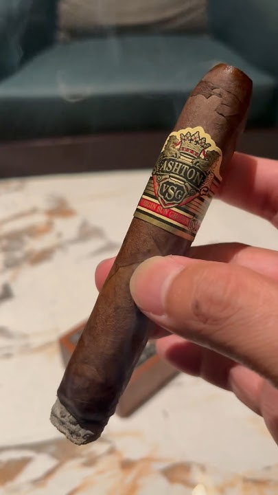 ASHTON VSG #雪茄 #非古雪茄 #cigar #cigars - YouTube