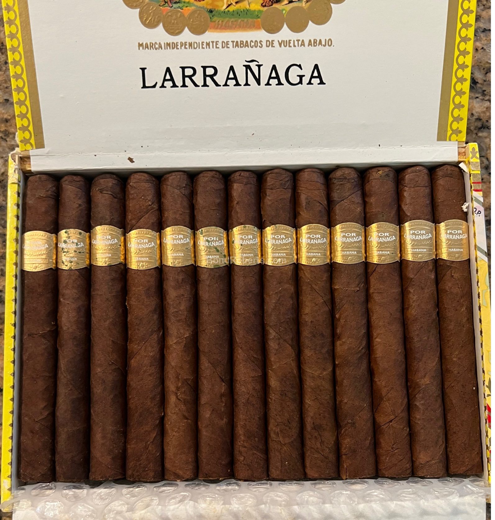 Por Larrañaga Panetelas 2018 Dress Box of 25 cigars 22005