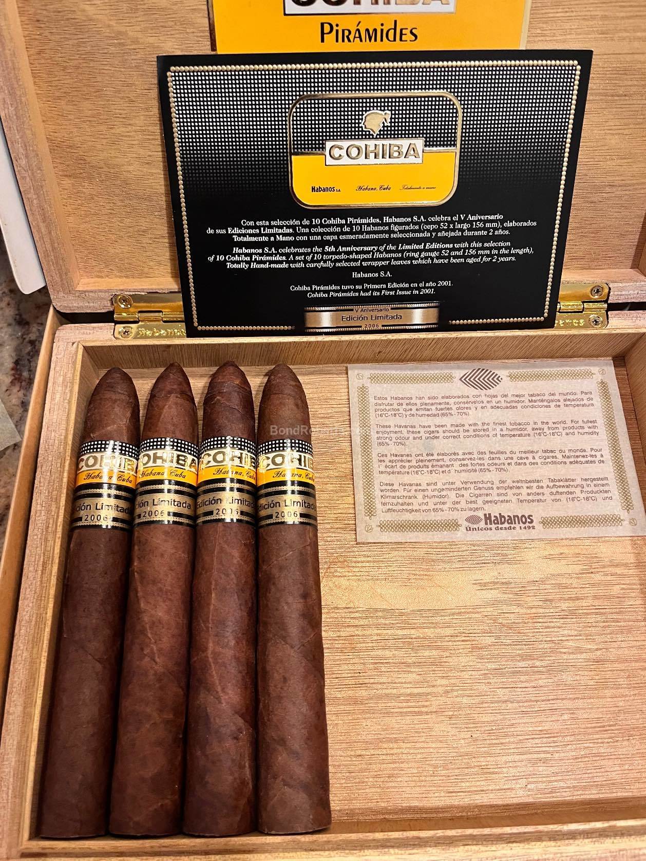 Cohiba Pirámides Edición Limitada 2006 Black lacquered Boîte Nature Box ...