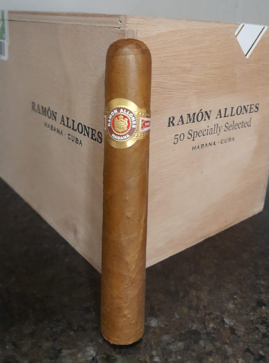 Ramon Allones Specially Selected - Buy Cigars Online | Best Quality ...