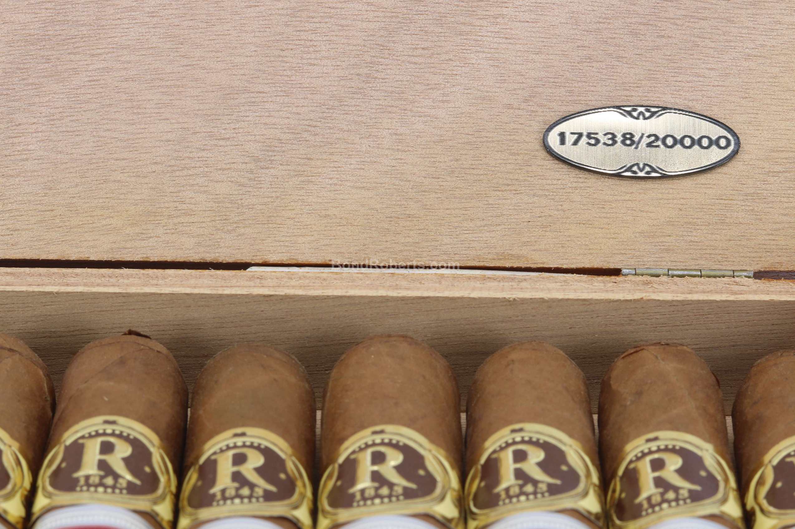 Vegas Robaina 维加斯·罗宾纳 2007年度限量版 雪茄資料