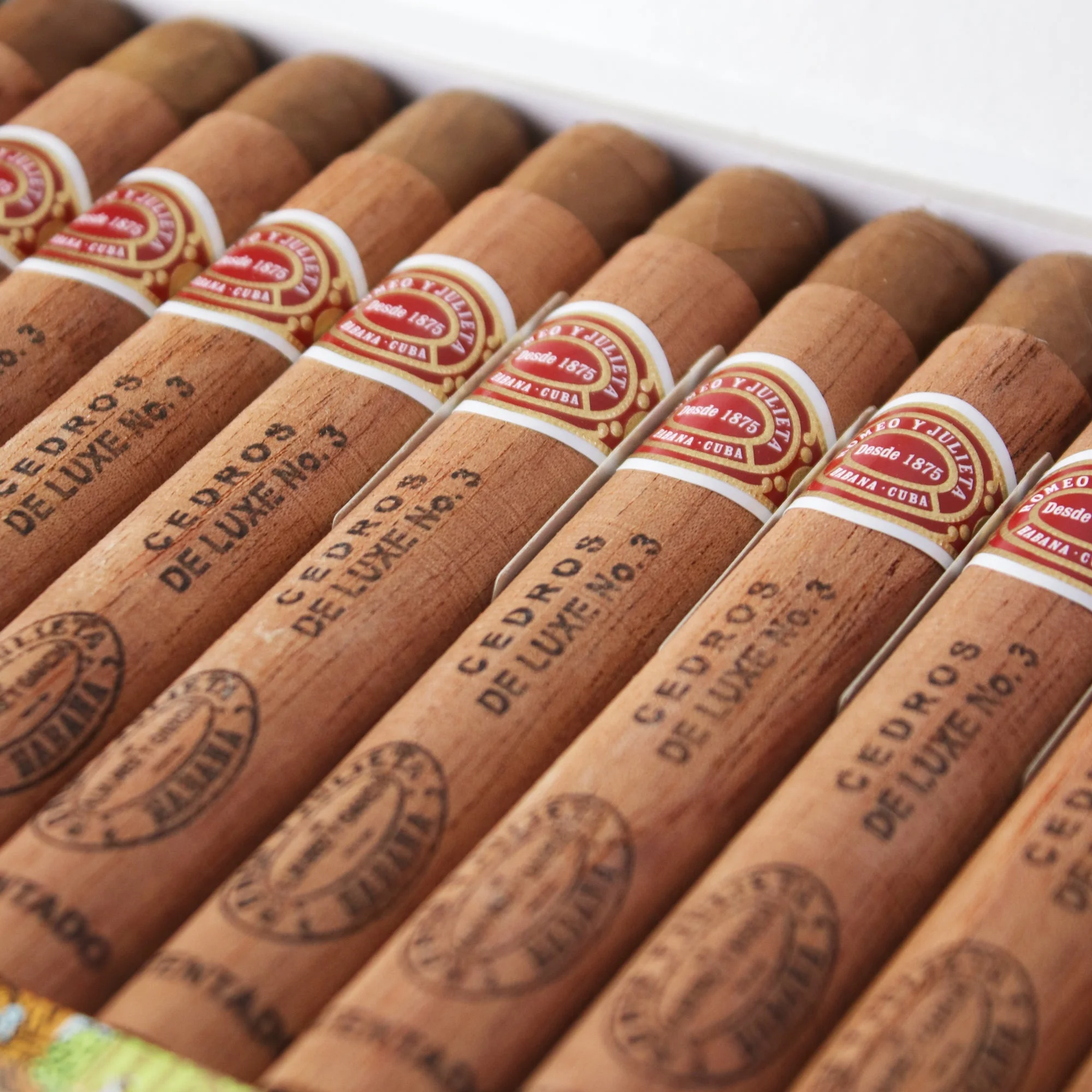 Romeo y Julieta 罗密欧与朱丽叶 豪华雪松3号 雪茄資料