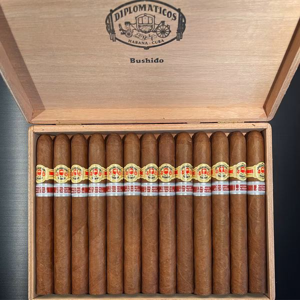 Diplomáticos Bushido Edición Regional Asia Pacifico 2014 - Prestige Puros