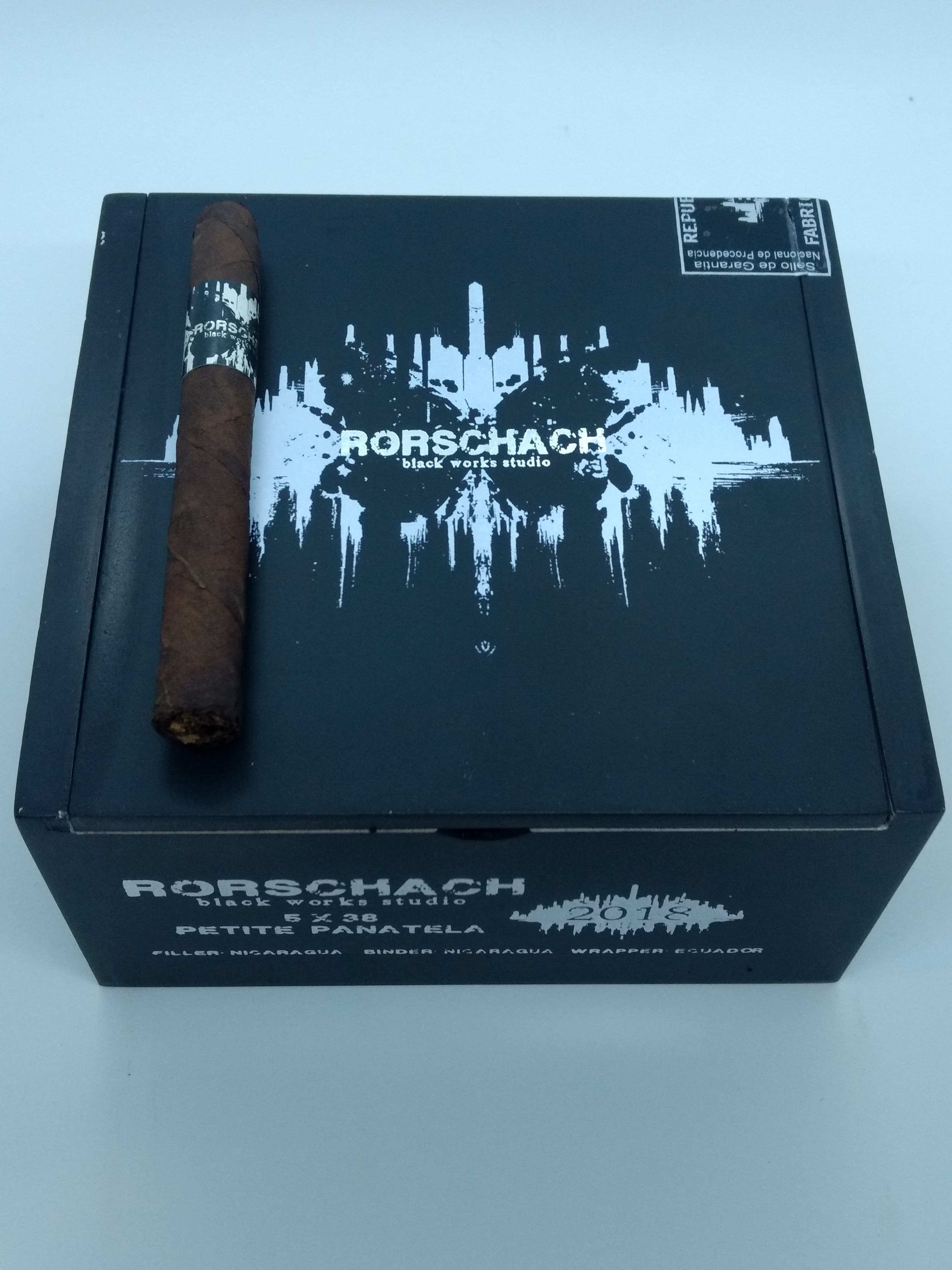 Black Works Studio Rorschach Habano Petite Panatela