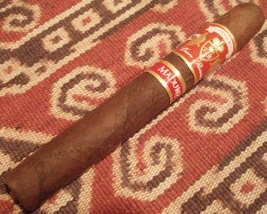 El Titan De Bronze Grand Reserve Maduro Corona