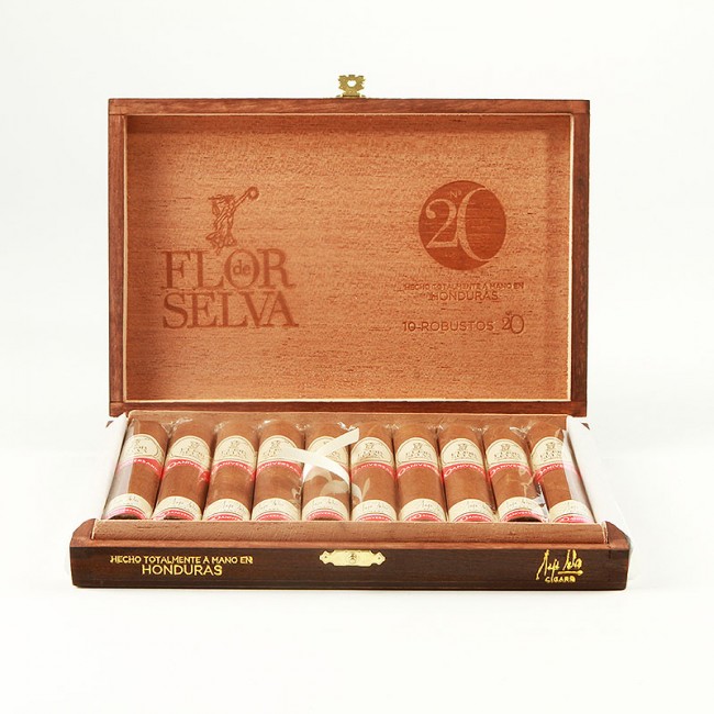 Die Flor de Selva Aniversario No. 20 Robusto bei Cigarmaxx kaufen