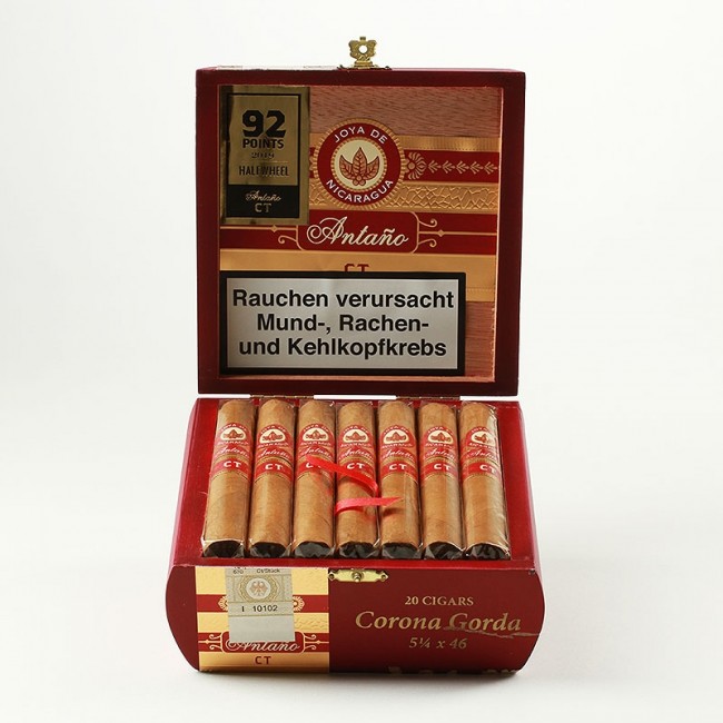 Joya de Nicaragua Antaño CT Corona Gorda im Cigarmaxx Shop kaufen.