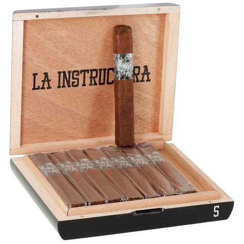 La Instructora Box Pressed