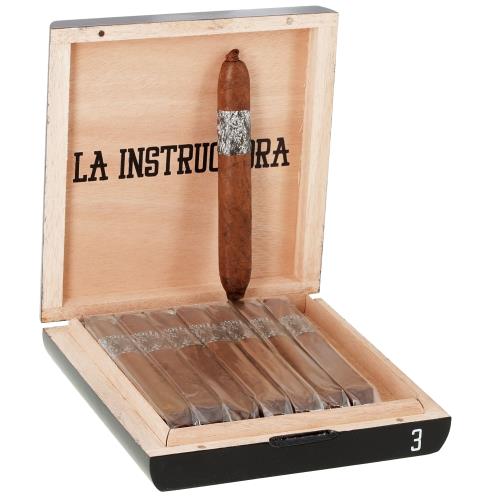 La Instructora Box Pressed