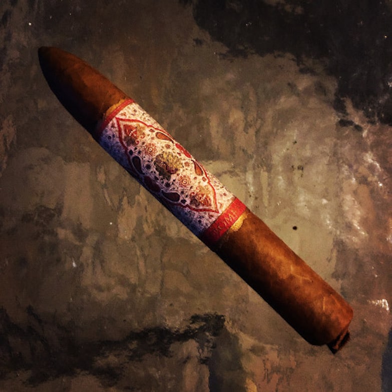 Cigar review: MBombay Classic - The Cigar Smoking Man