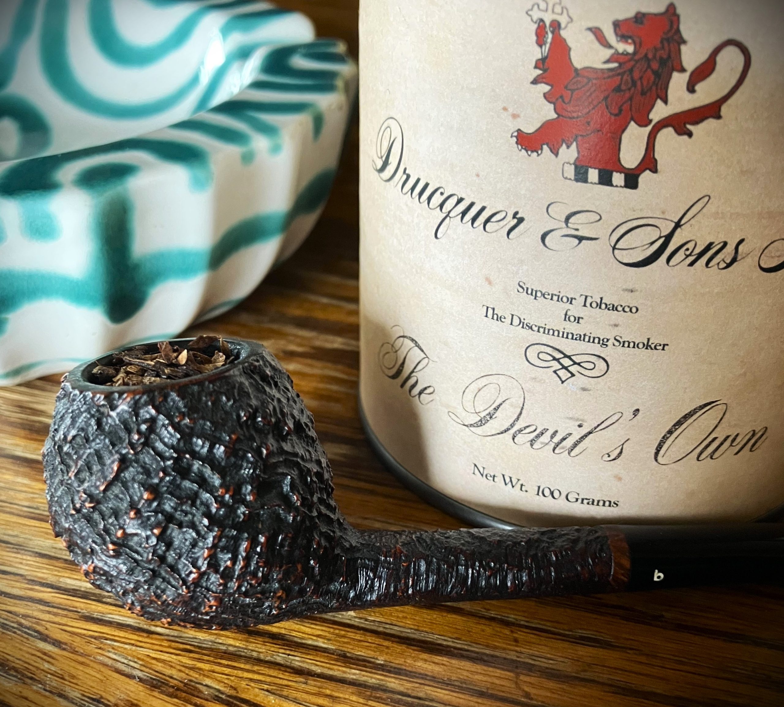 Drucquer & Sons Ltd. | The Devil's Own - Das Pfeifenblog