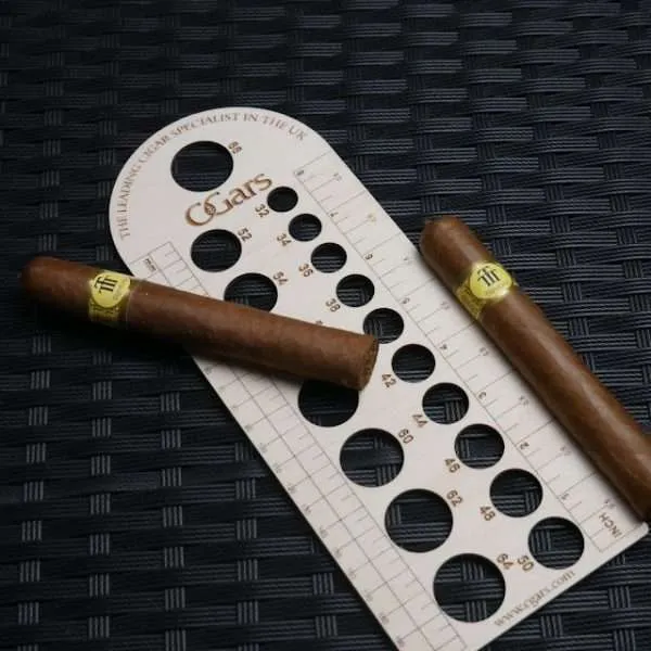 雪茄入门：尺寸、环径与形状的选择指南 - EX Cigar
