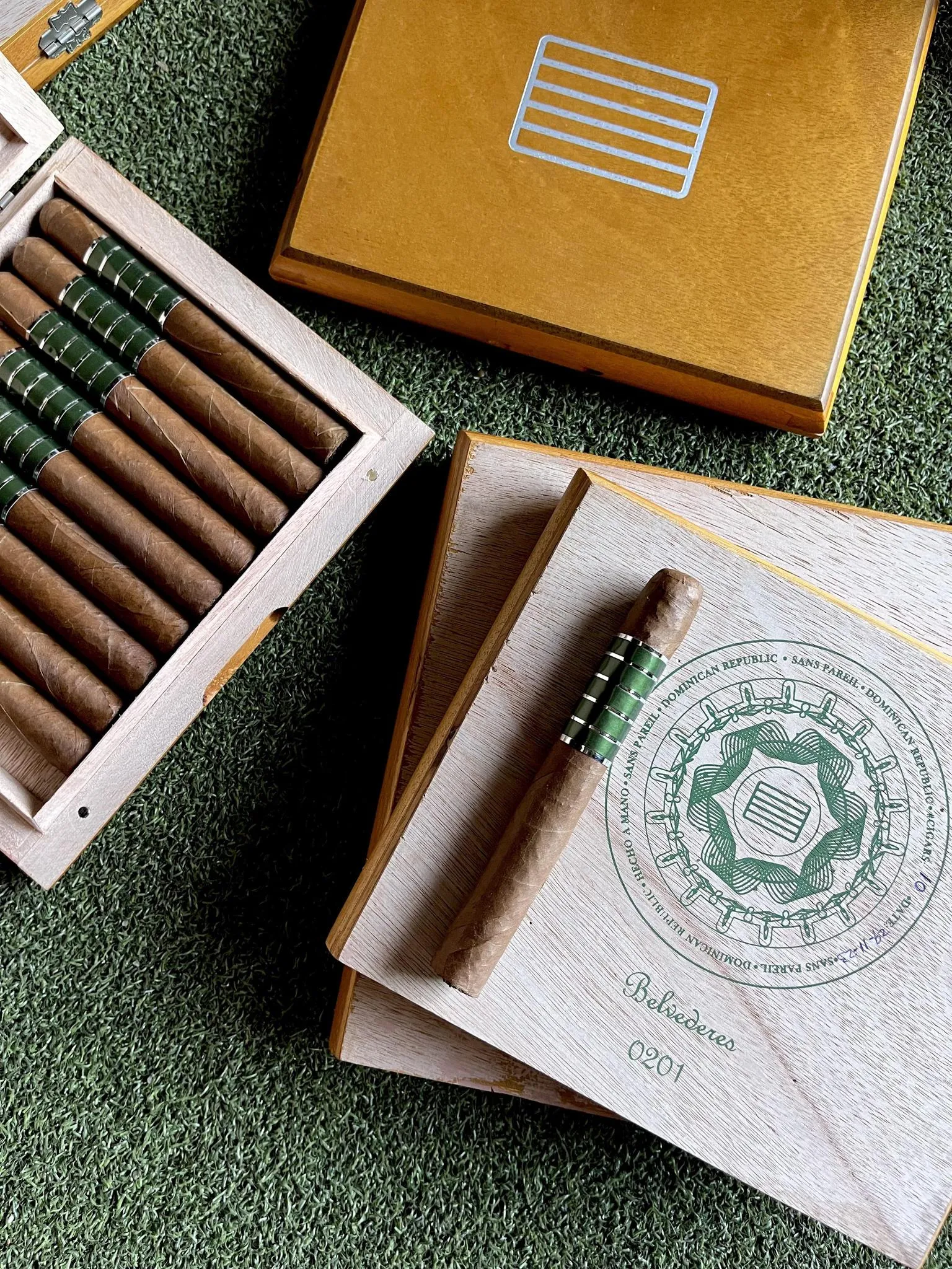 Sans Pareil Green Belvedere - La Cultura Cigar & Social