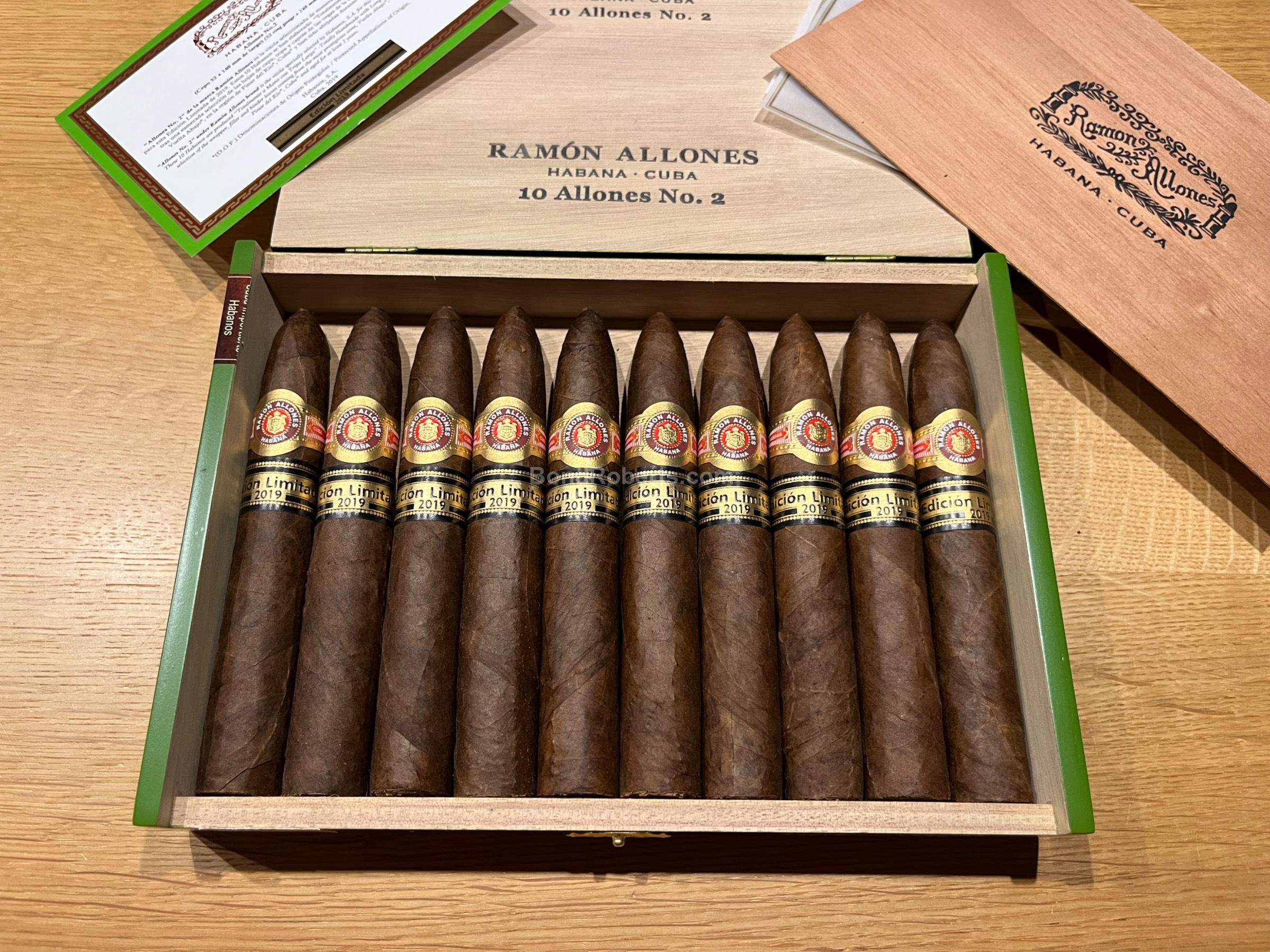 Ramón Allones 雷蒙阿隆内斯 创始人 Ramón Allones