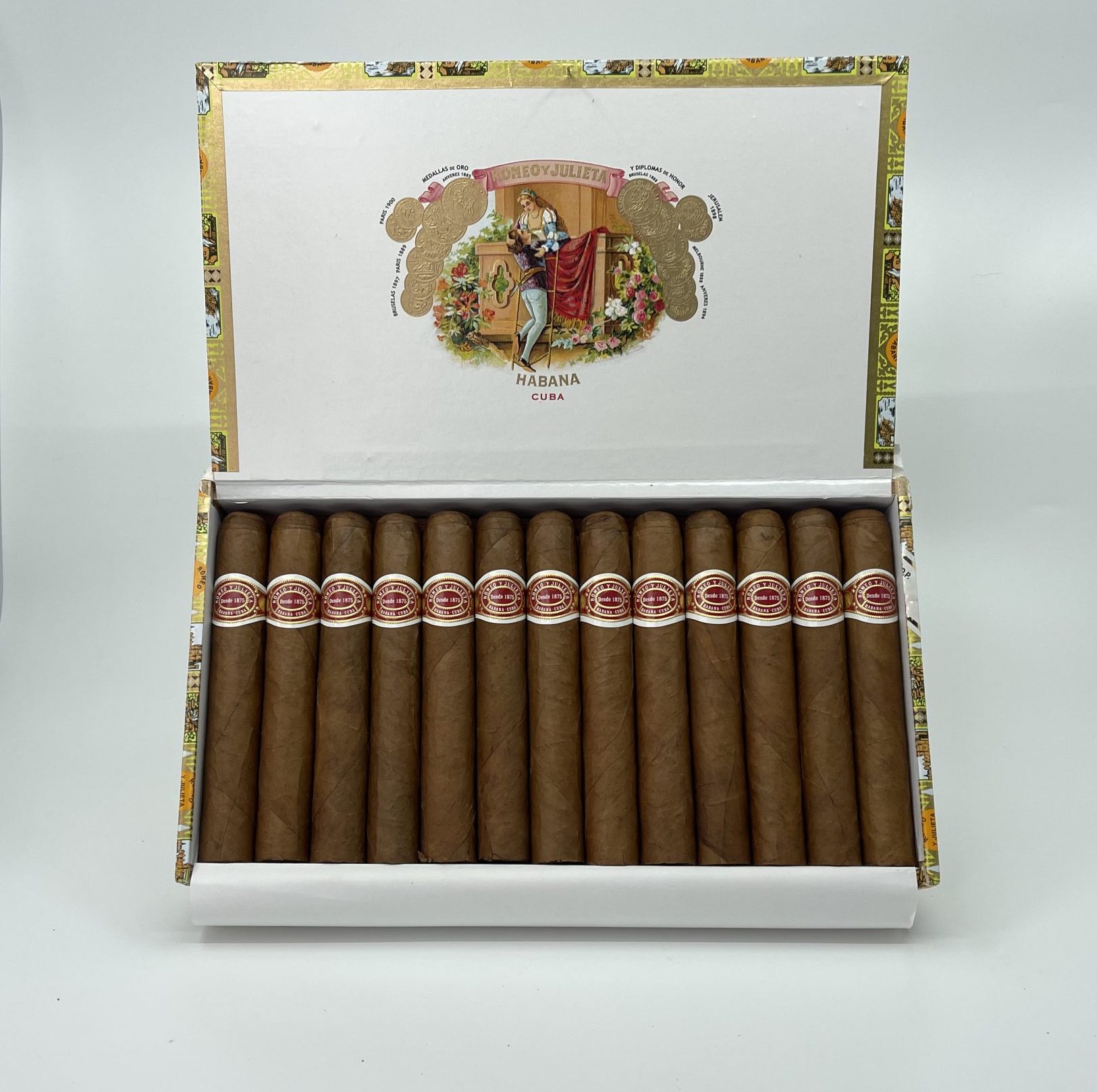 Romeo y Julieta No.4 罗密欧与朱丽叶 4 号