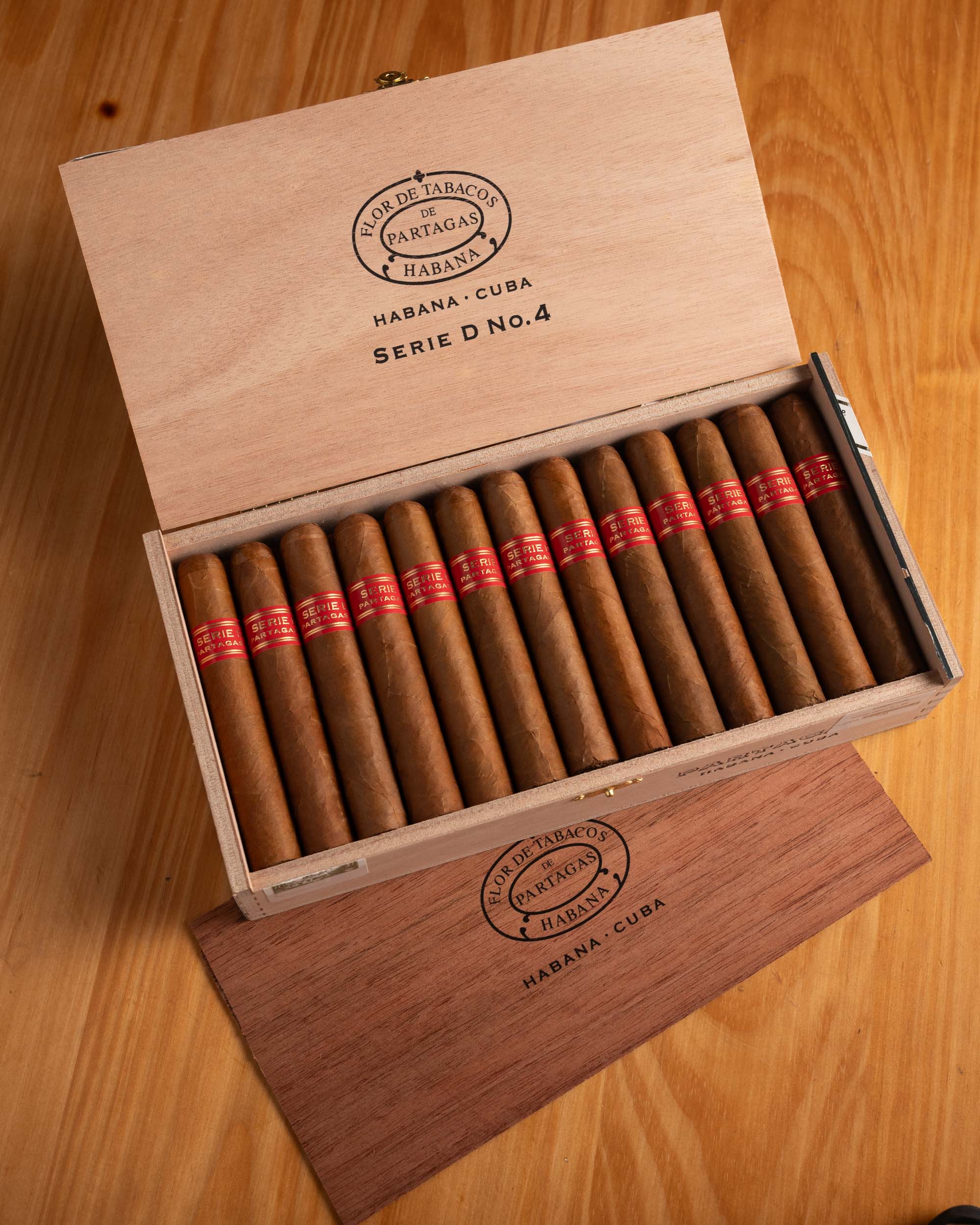 Partagás Serie D No. 4 - Classic Cuban Robusto | nextCIGAR