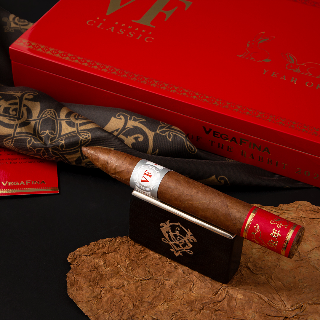 Romeo y Julieta Year of the Rabbit 2023 罗密欧与朱丽叶 2023 兔年限量