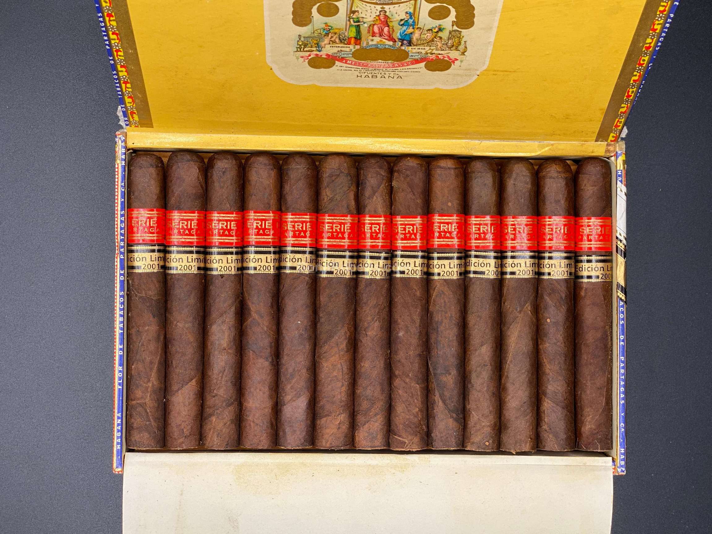 Partagás Serie D No.3 Edición Limitada 2001 Dress Box of 25 cigars 6539