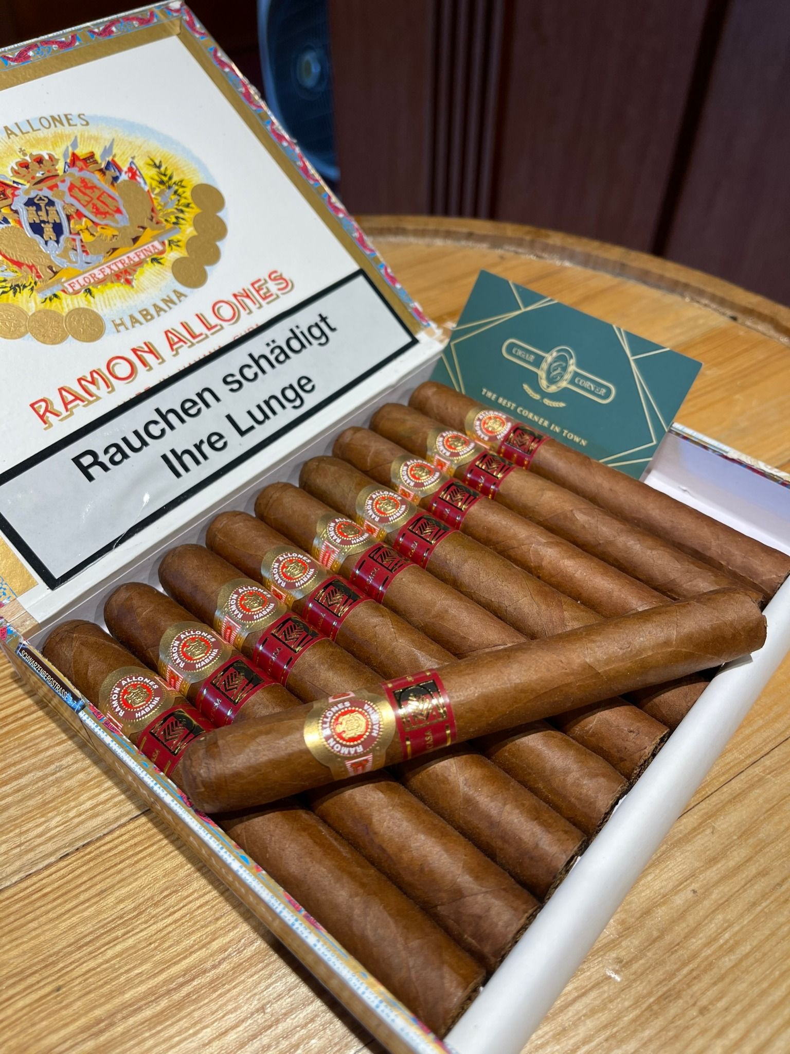 RAMON ALLONES SUPERIORES LCDH - Cigar Corner