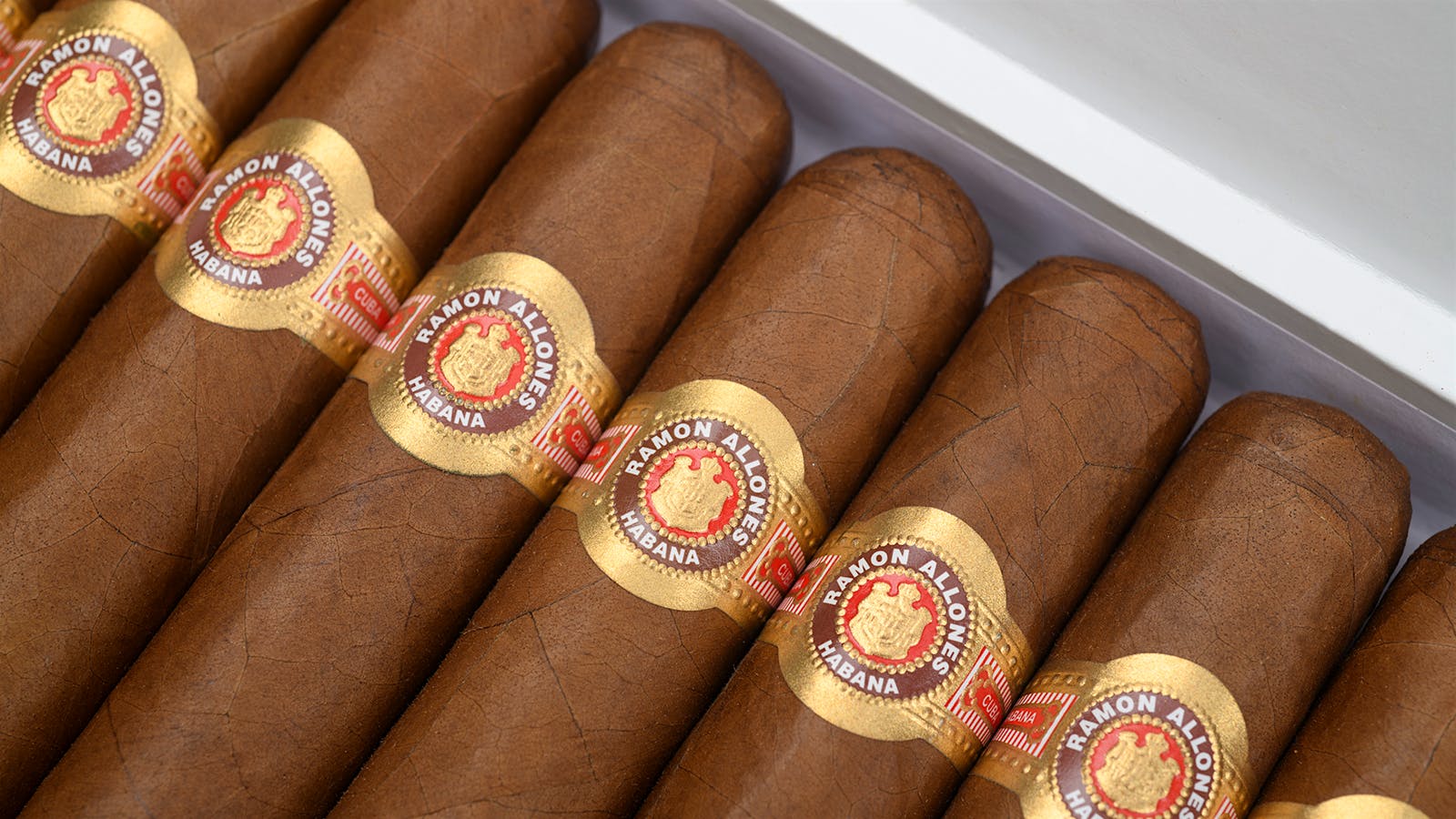 Cuban Ramon Allones Receives New Size | Cigar Aficionado