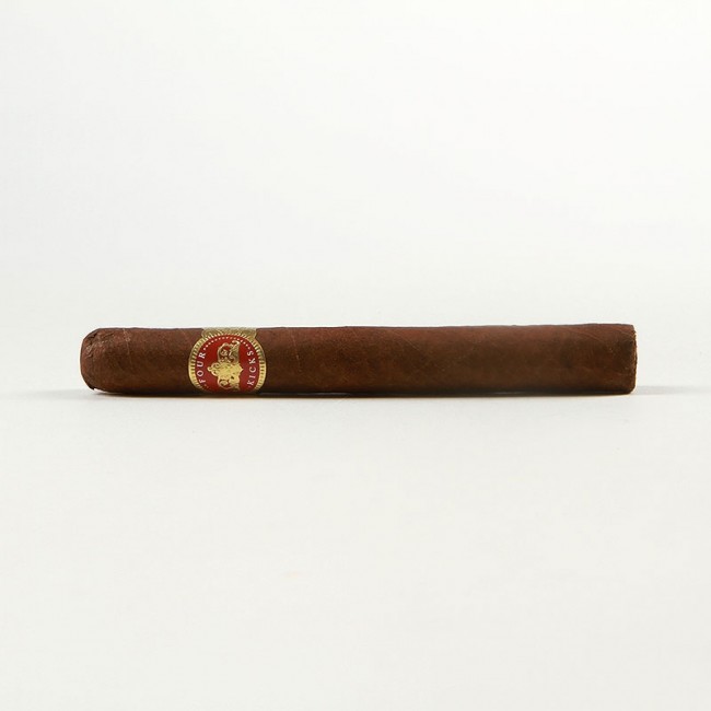 Crowned Heads Four Kicks Corona Gorda im Cigarmaxx Shop kaufen.