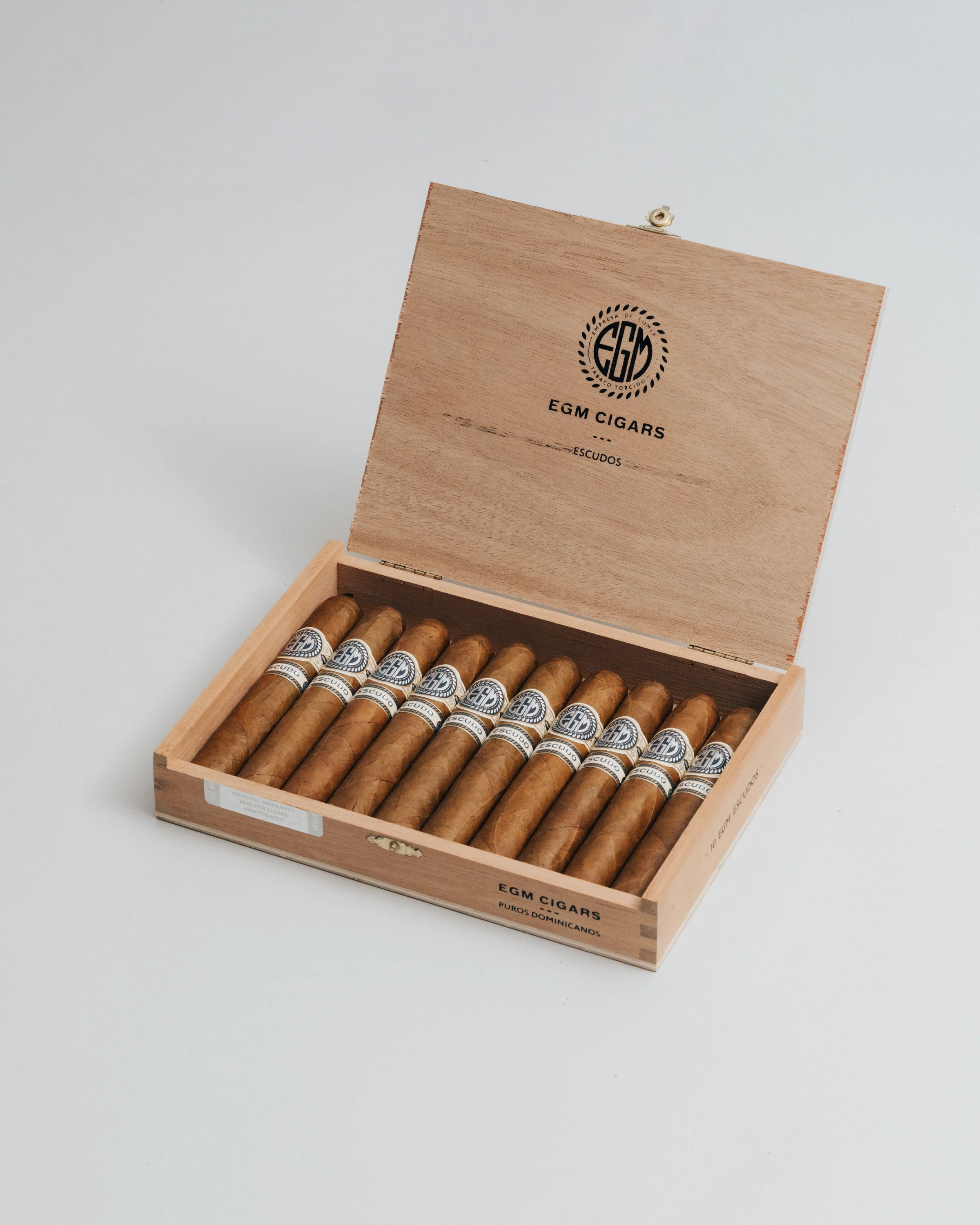 EGM Escudos Cigar - EGM Cigars - Best Dominican Cigars