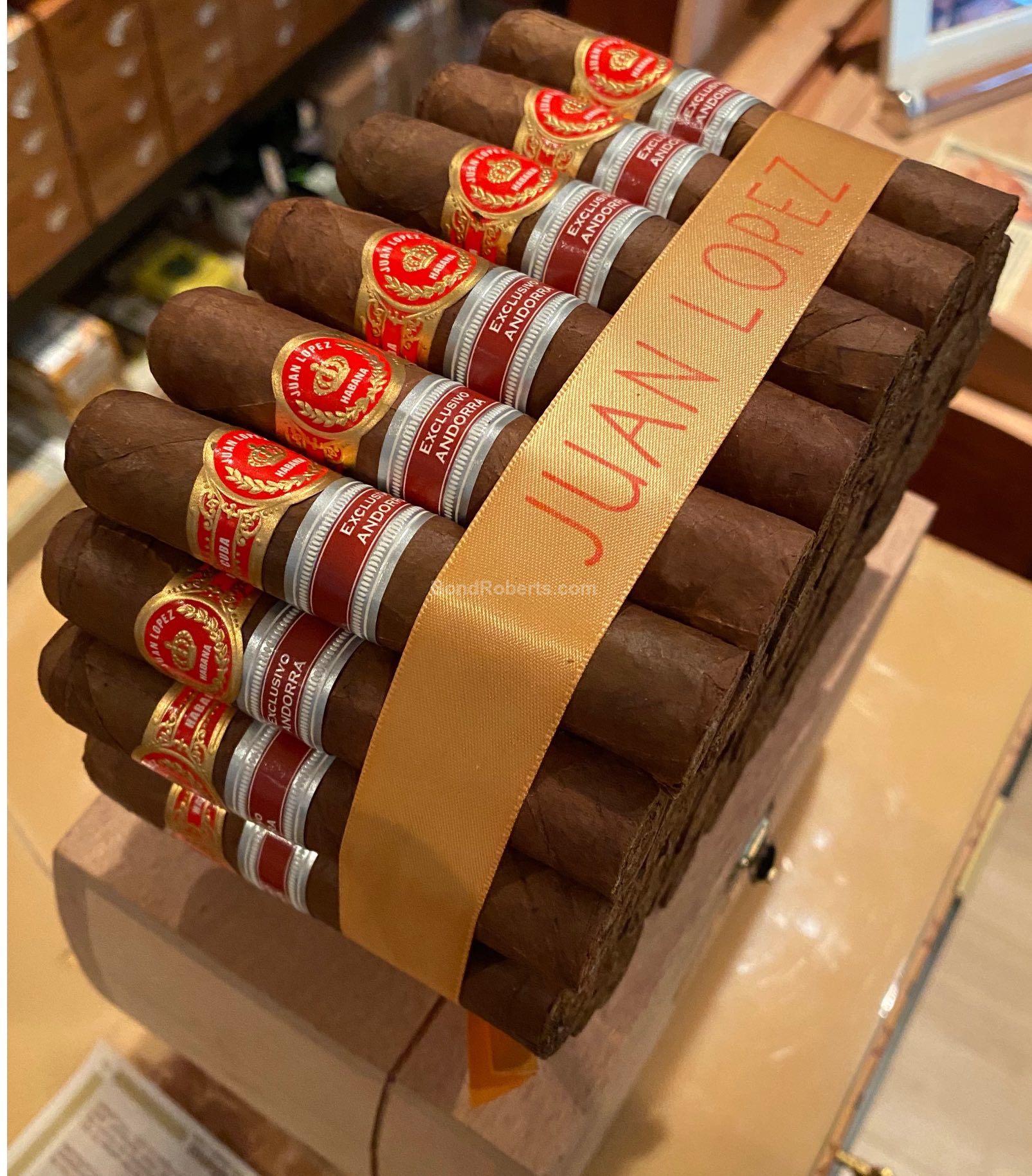 Juan López Short Robusto Edición Regional Andorra 2010 8-9-8 Box of 50 ...
