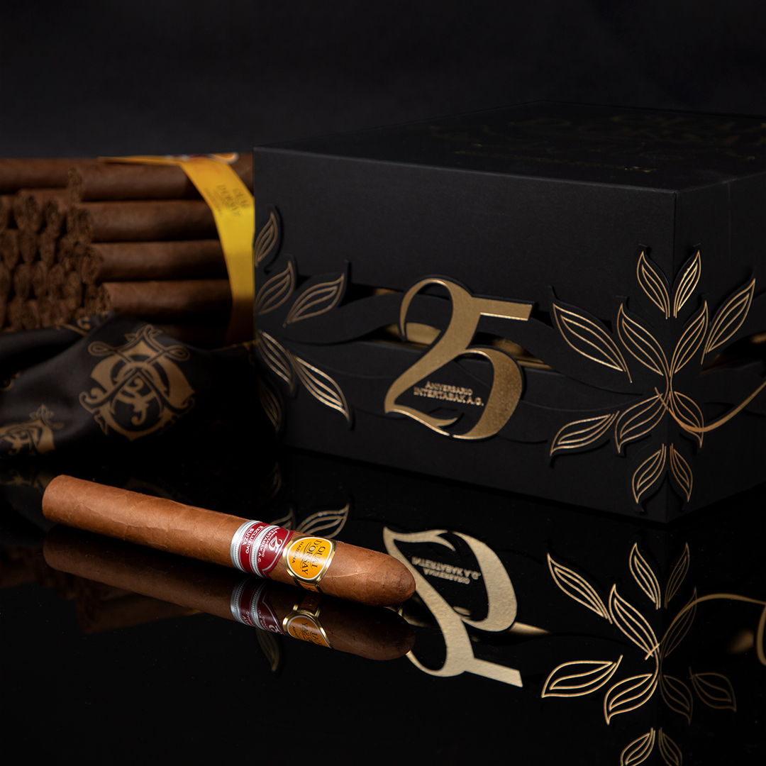Quai d'Orsay Sélection Royale Edición Regional Suiza 2020 - Cigar news ...