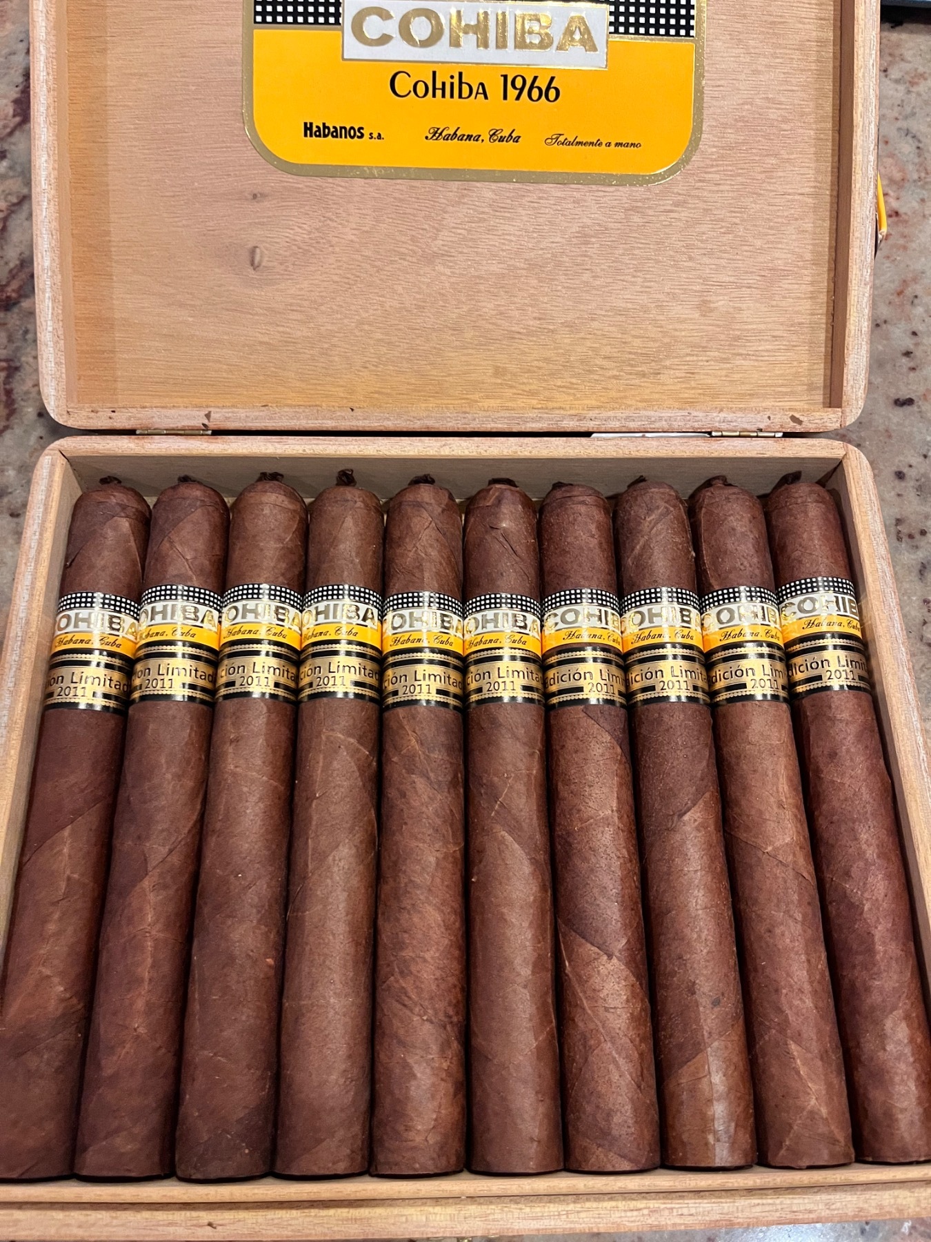 Cohiba 高希霸1966年度限量版2011 雪茄资料