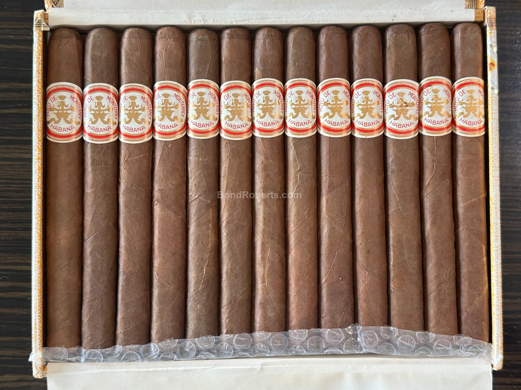 Hoyo de Monterrey Churchills 1998 Dress Box of 25 cigars 35526