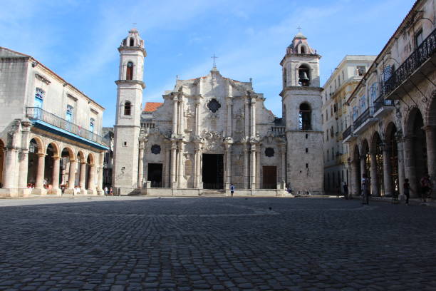 San Cristóbal de La Habana Oficios 圣克里斯托瓦尔 工匠街（不在售）