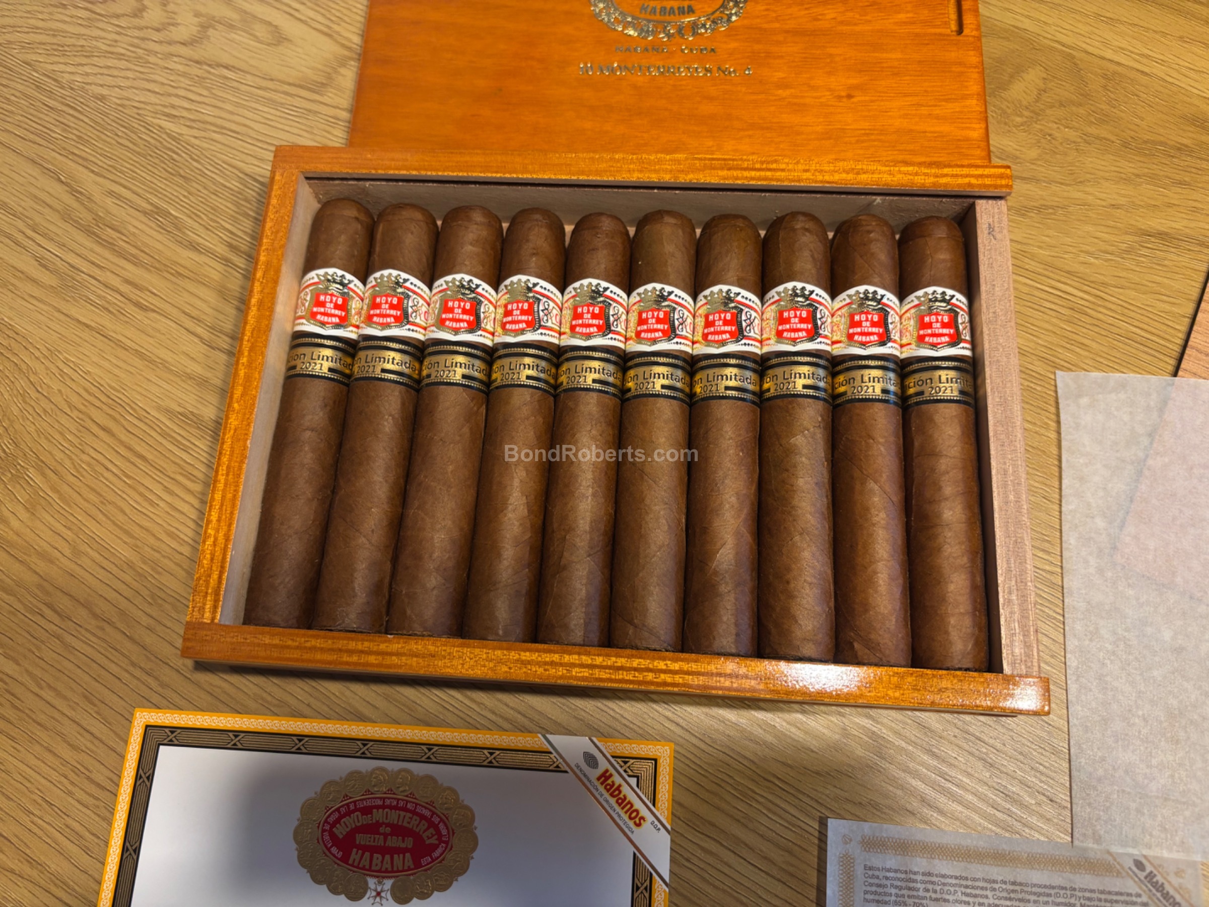 Hoyo de Monterrey Monterreyes No.4 Edición Limitada 2023 Varnished ...