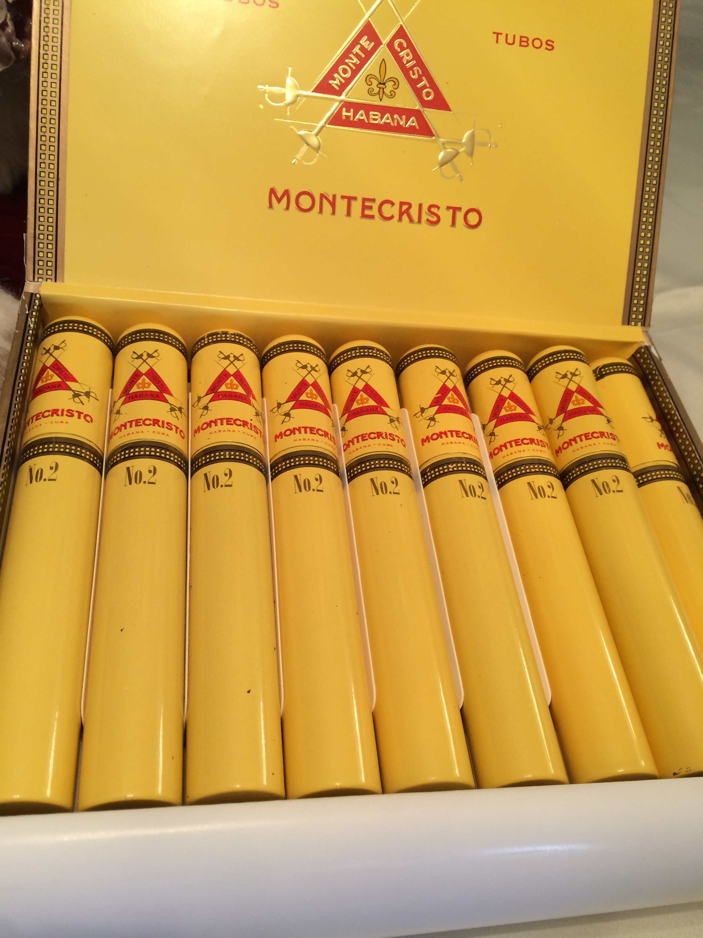 Montecristo 蒙特克里斯托 二号 铝管 雪茄资料