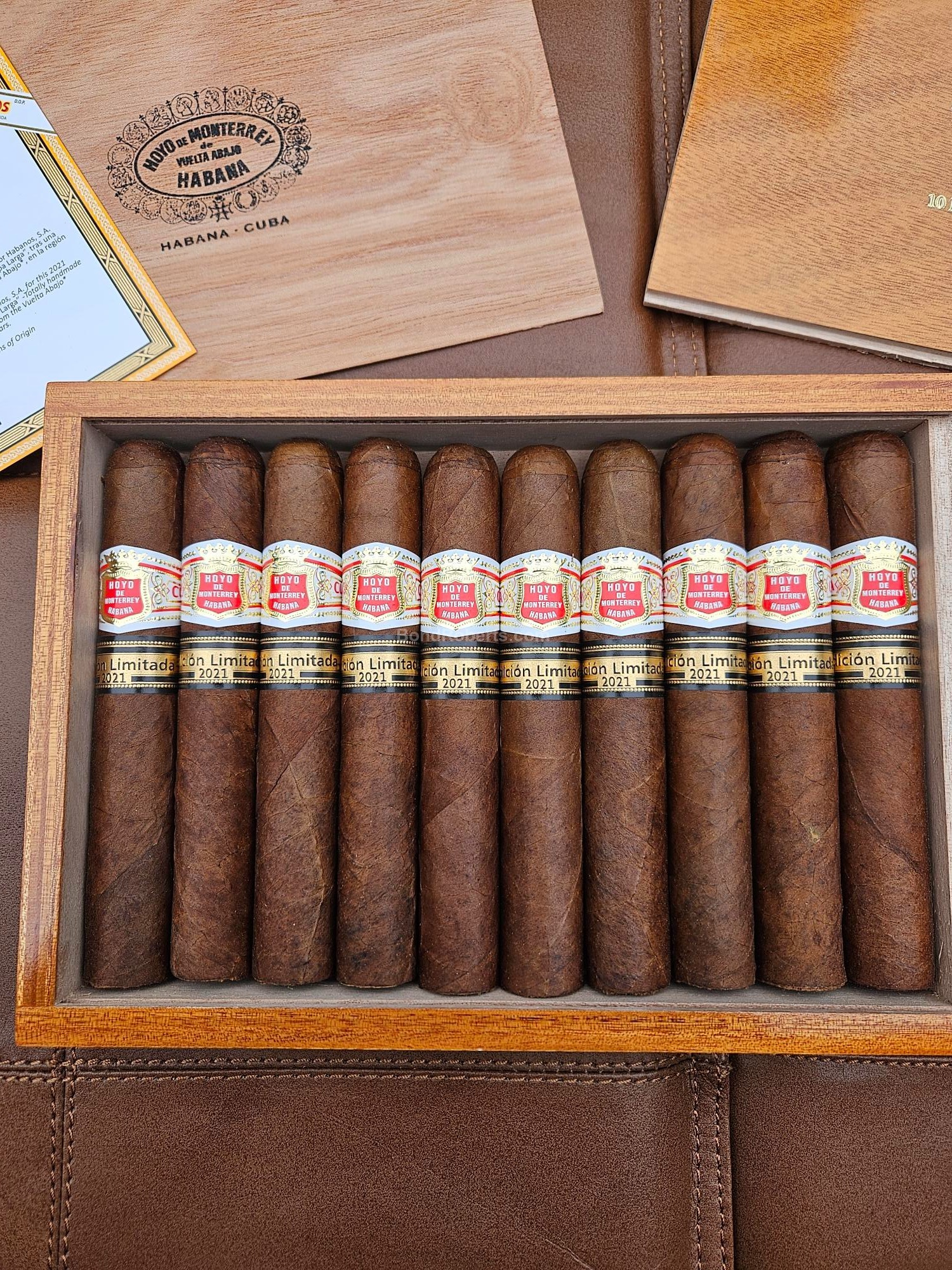 Hoyo de Monterrey Monterreyes No.4 Edición Limitada 2024 Varnished ...