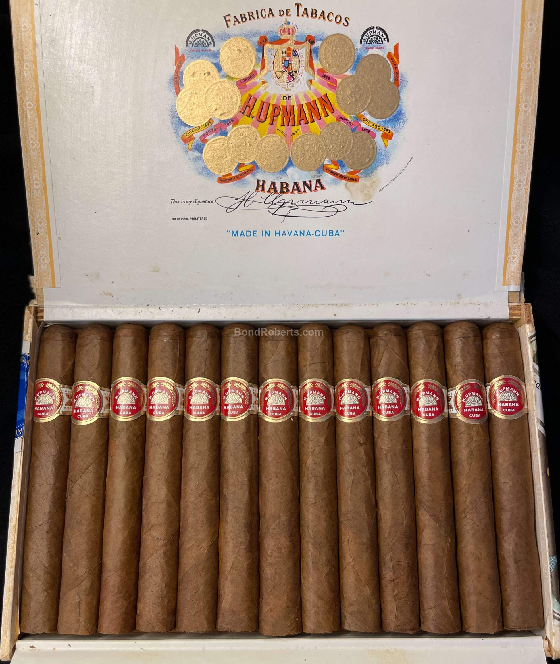 H. Upmann Petit Coronas 2013 Dress Box of 25 cigars 14638