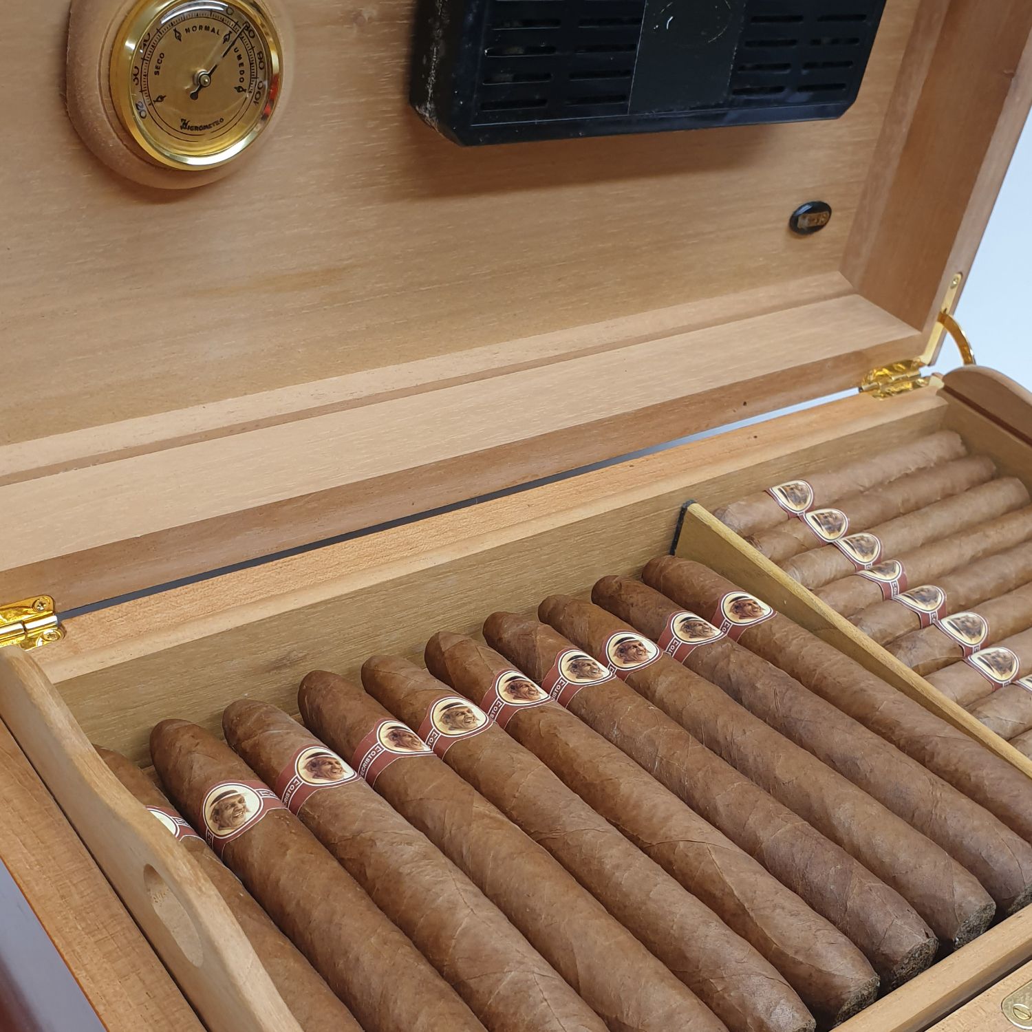 Montecristo 蒙特克里斯托康贝95周年保湿盒2007 雪茄资料