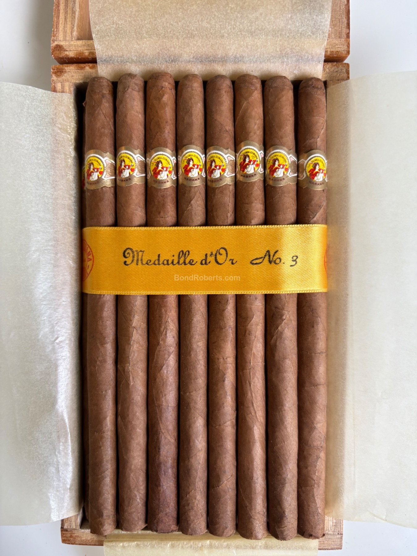 La Gloria Cubana Medaille d'Or No.3 2002 Varnished 8-9-8 Box of 25 ...