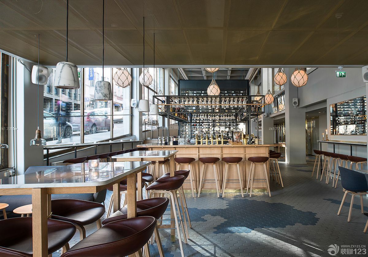 The Loft 酒吧（文华东方酒店 2 楼） 雪茄吧