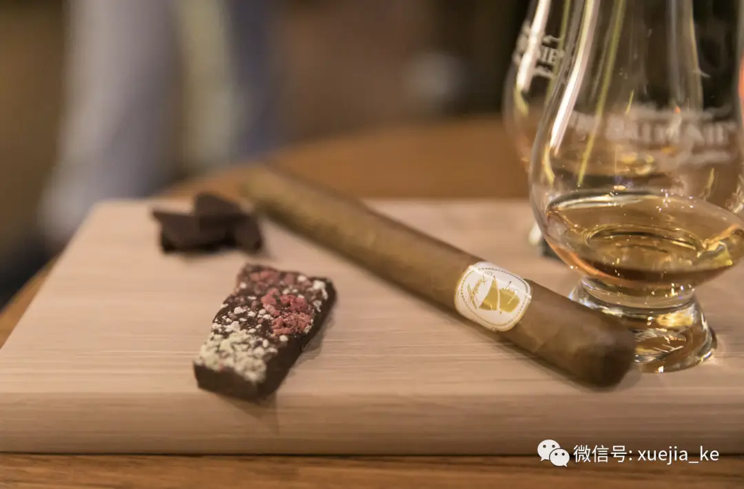 Taste 品位烟斗雪茄（欢乐海岸曲水湾店） 雪茄吧