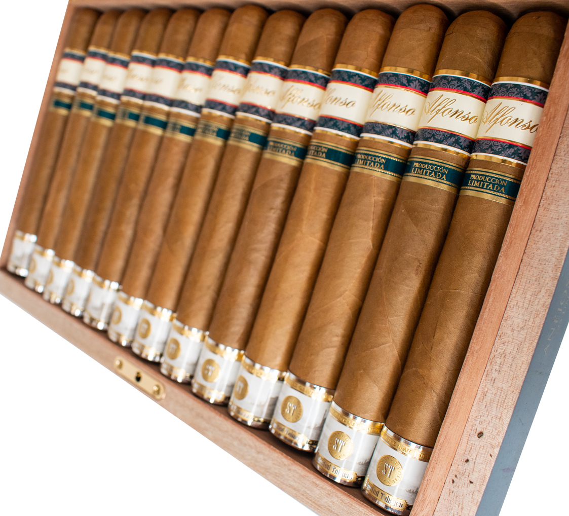 Buy Alfonso Añejos No.4 Online at Small Batch Cigar | Best Online Cigar ...