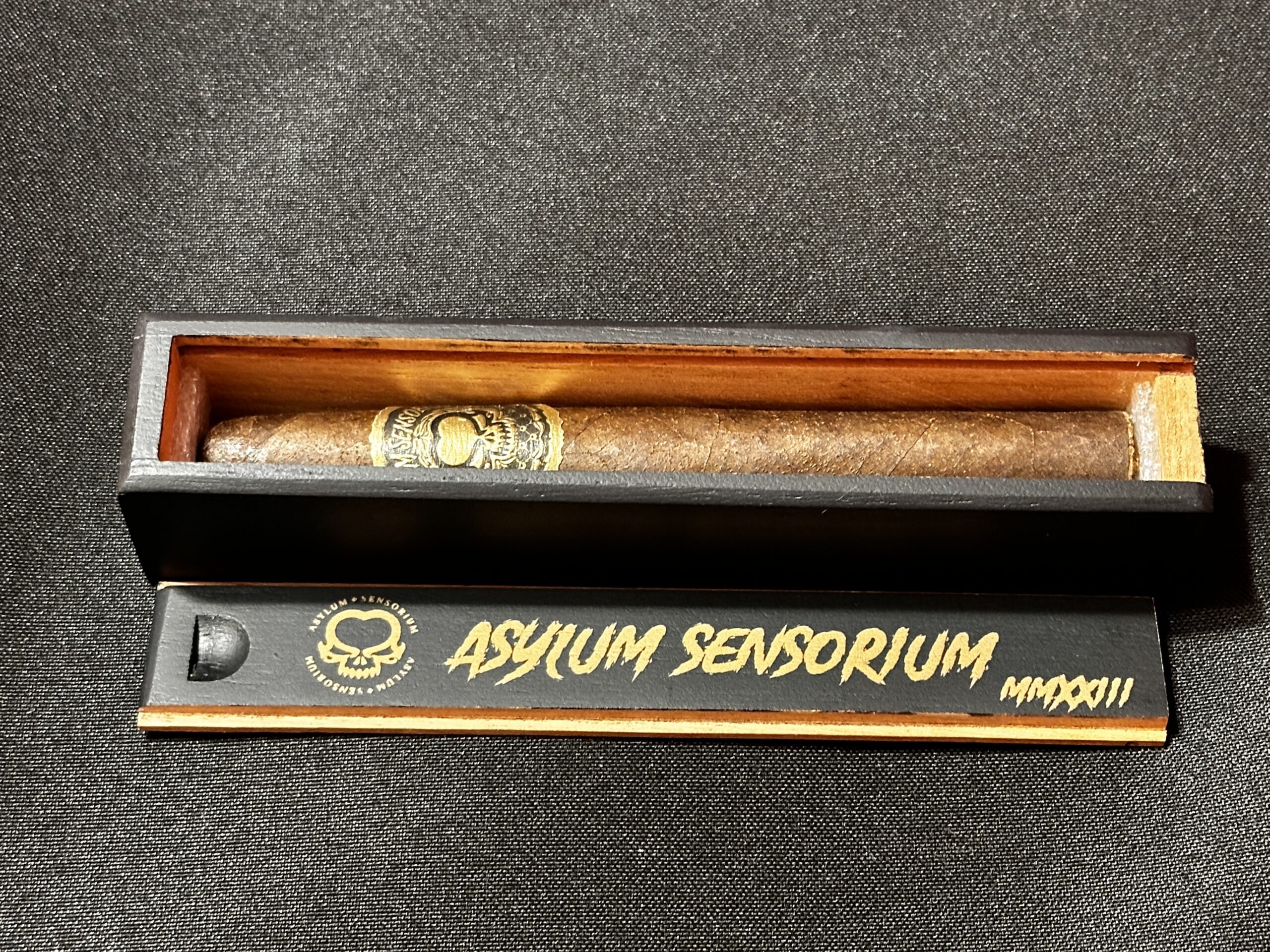 Asylum 庇护所感观系列 70x7 雪茄资料