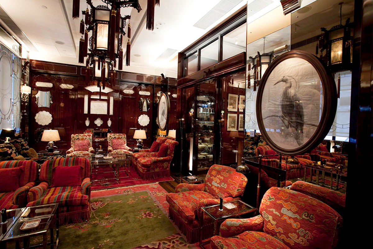 Red Chamber Cigar Divan (毕打行) 雪茄吧